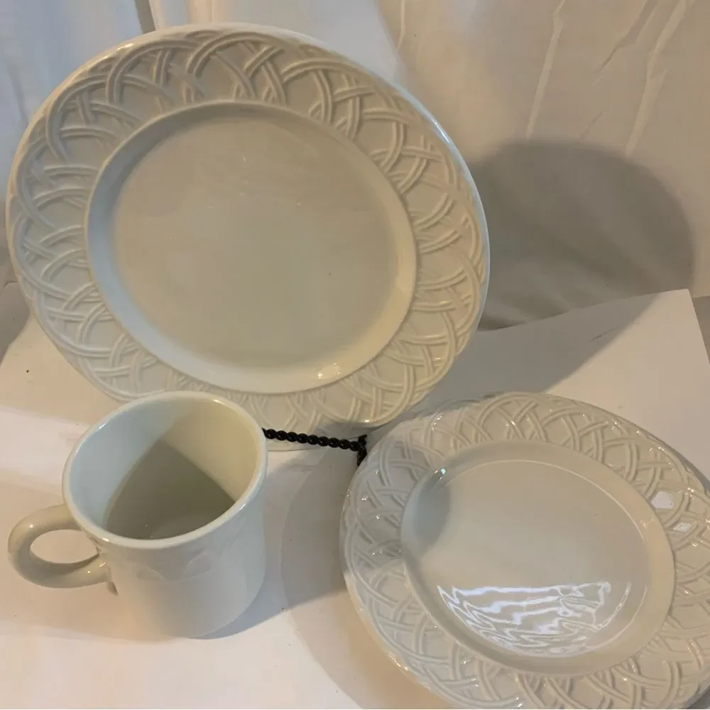 Set PIER 1 BASKET RELIEF Pattern Dinner Salad Plate Bowl Mug